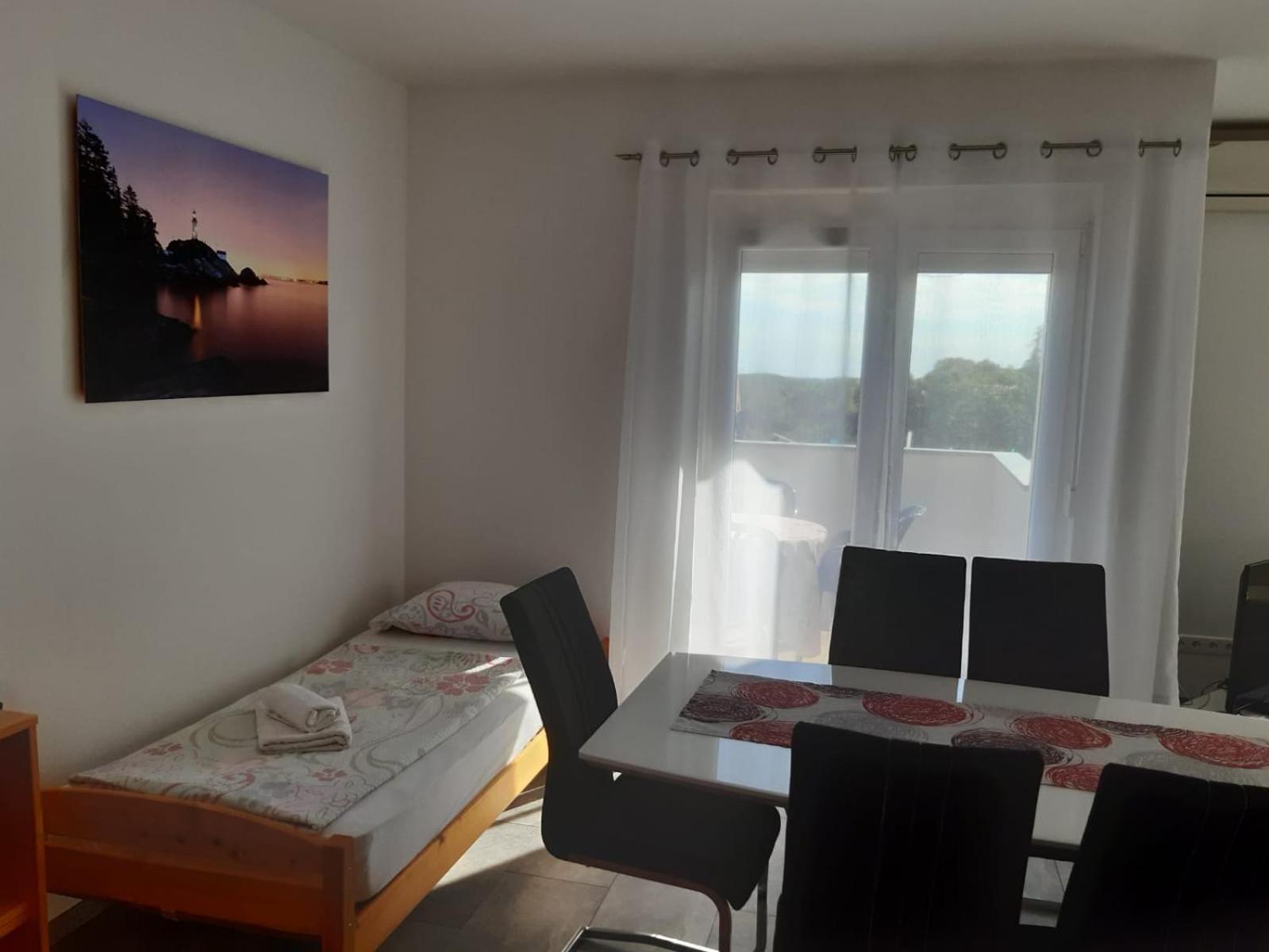 Apartments Ivana With The Pool Rovinjsko Selo Extérieur photo